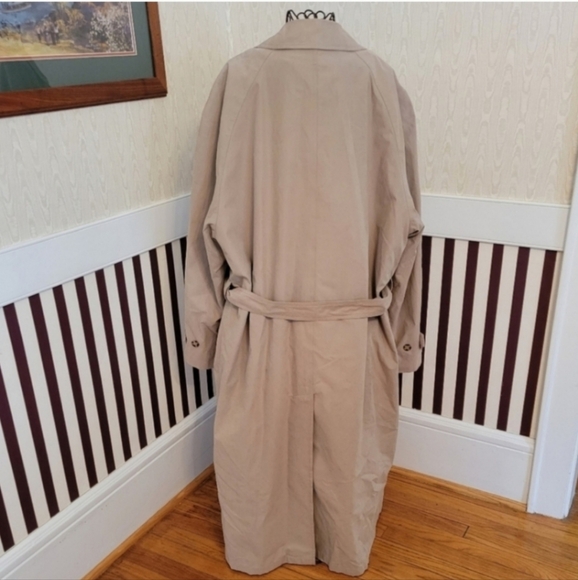 JOS. A. BANK Men's Vintage Tan Long Trench Coat Size 44L - Picture 2 of 7